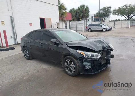 2020 Kia Forte Lxs z USA, uszkodzony, nr VIN 3KPF24AD4LE239592